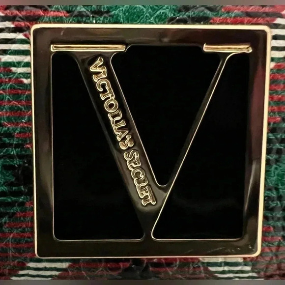 Victorias Secret |  Bright Tartan The Victoria Card Case Key Chain. - Picture 2 of 9